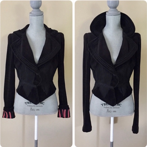 Rare vintage black velvet cropped blazer - Picture 5 of 8